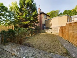 garden - click for photo gallery